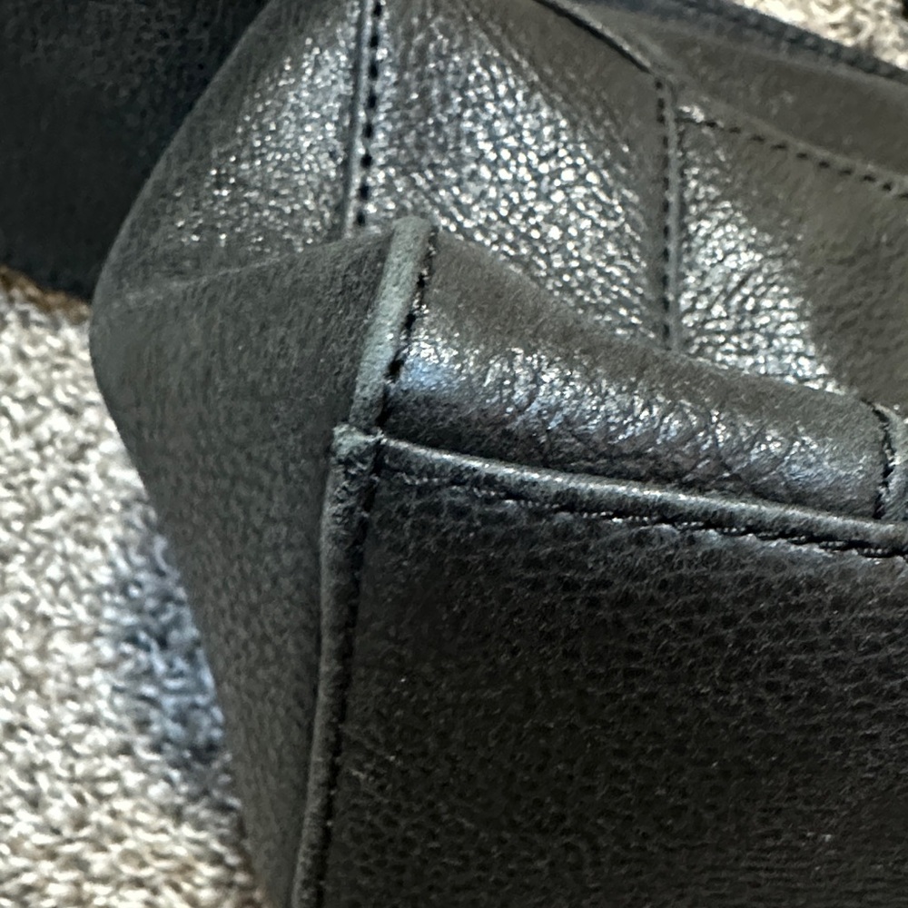 Aimee Kestenberg Bleecker Black Shimmer Leather Shoulder Bag - Picture 5 of 12